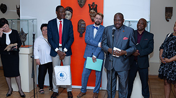 В РГГУ открылись выставки «Этническое искусство Африки…» и «Зимбабве: от Хараре до водопада Виктории»