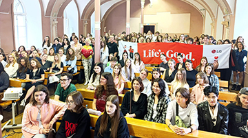 «Вдохновение и оптимизм как залог успешных коммуникаций»: лекция LG Electronics в РГГУ