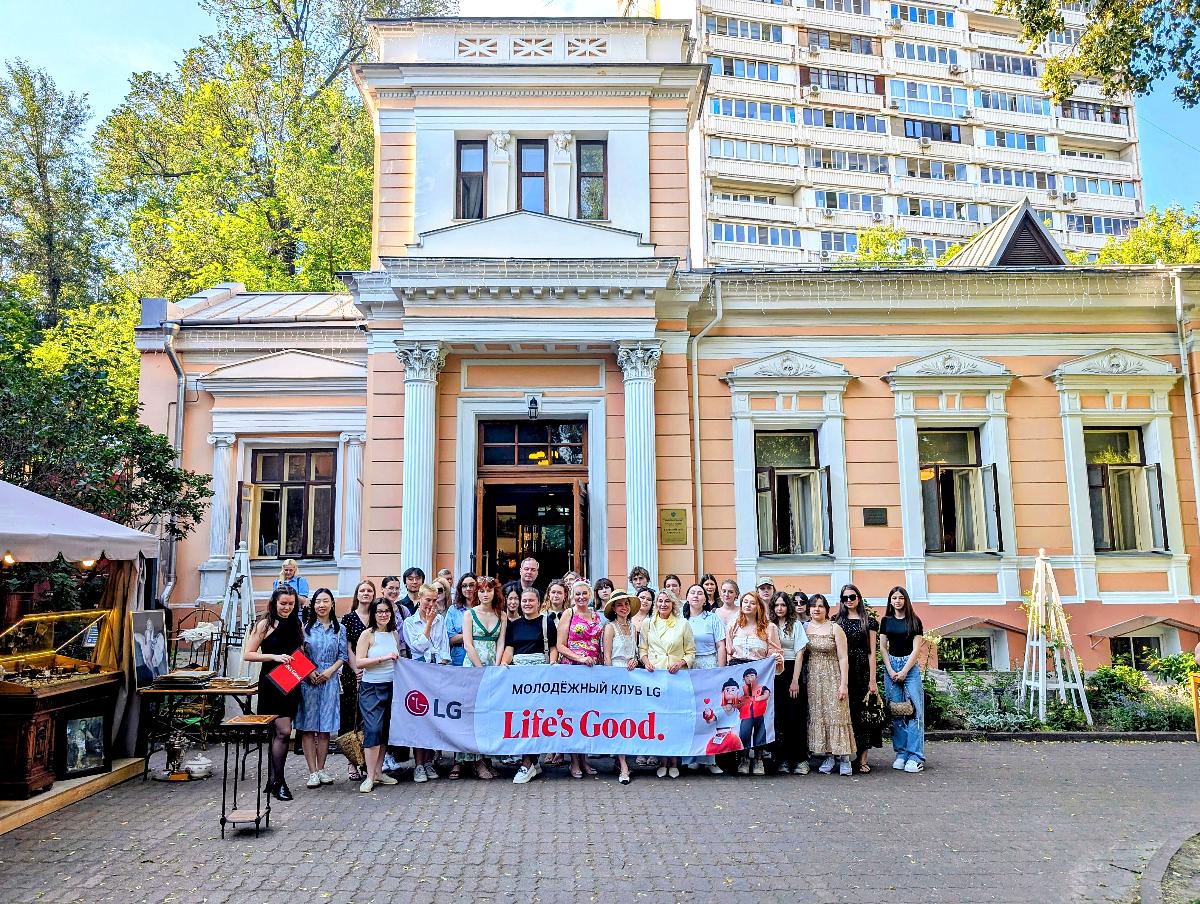 Биеннале «Лето в усадьбе»