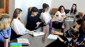 A session of the student seminar "Intercultural Communication in a Historical Context" dedicated to the cinema of the era of meta-modernism was held at RSUH