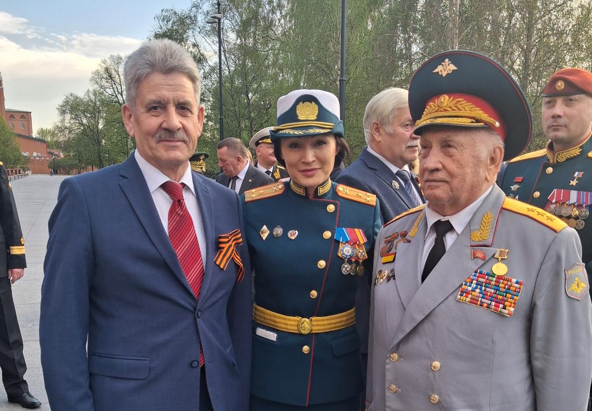 РГГУ на возложении цветов к Могиле Неизвестного Солдата