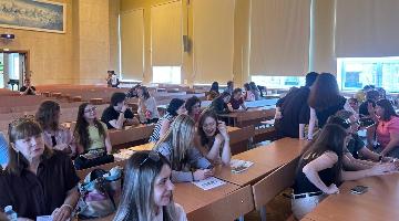 Увлекательная битва умов: на факультете маркетинга и рекламы ИСЭН РГГУ прошел 2 раунд интеллектуальной викторины