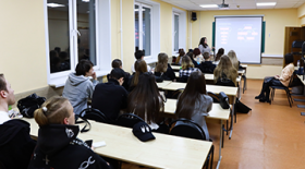 Sessions of the seminar for students of the Faculty of Advertising and Public Relations on the basics of pharmaceutical communications