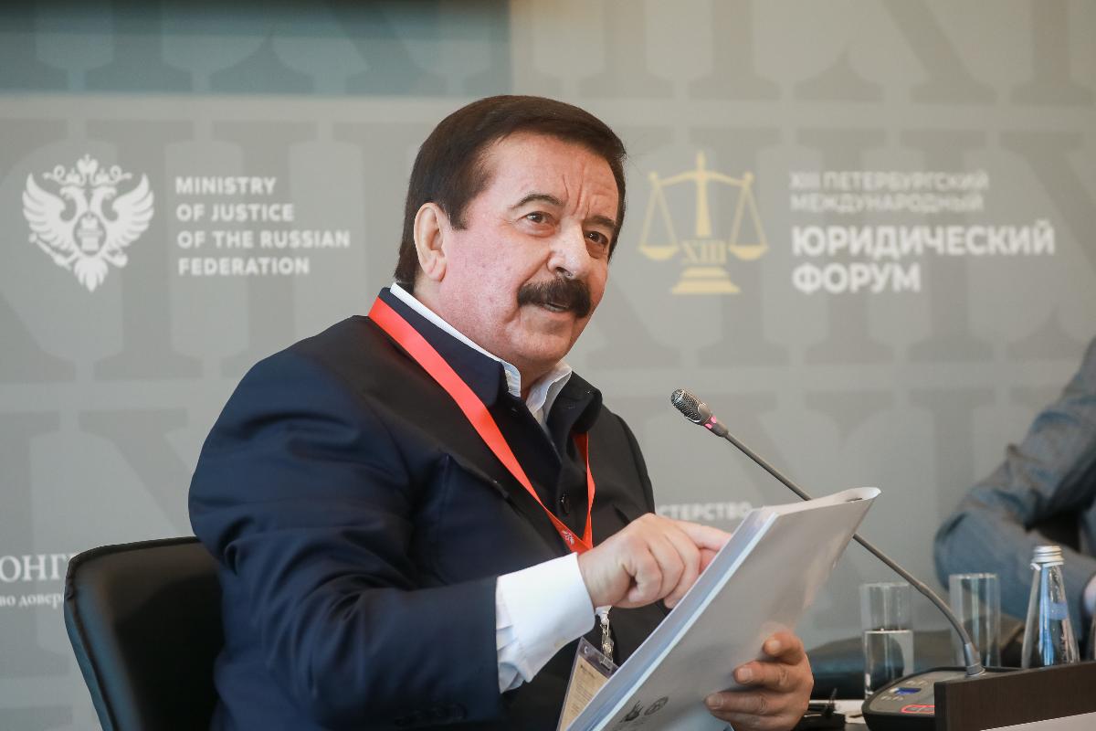 РГГУ поздравляет с днём рождения Сергея Шахрая