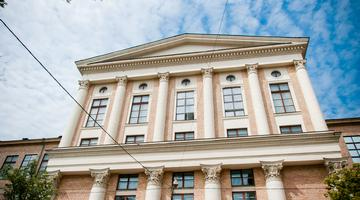 Студенты Факультета документоведения и технотронных архивов побывали на экскурсии в «Интерфаксе»