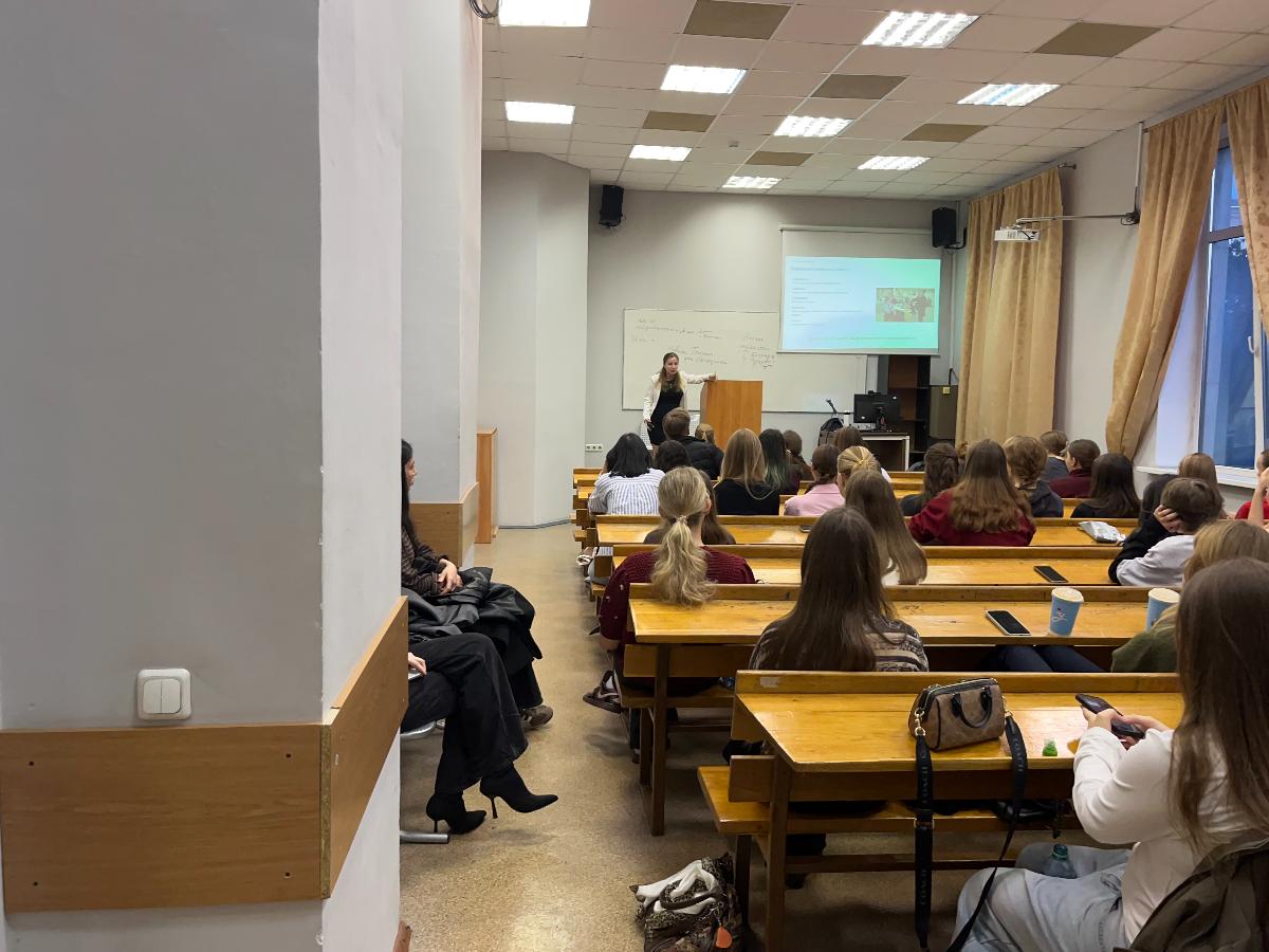  Стартап-клуб ФМиР: стратегическая сессия и утверждение проектов при поддержке Сбера