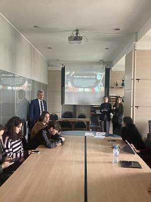 В РГГУ прошло заседание Дискуссионного клуба «Международные отношения: открытый разговор»