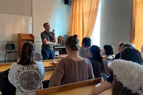 Встреча с профессионалом: психиатр-психотерапевт А.В. Палин поделился опытом со студентами РГГУ