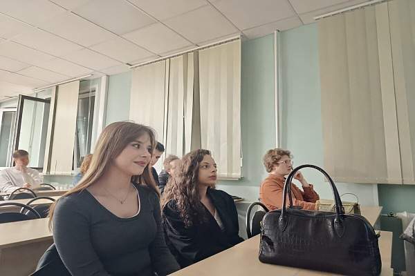 Маркетинг по ту сторону человека: в РГГУ состоялся круглый стол, посвященный цифровым двойникам