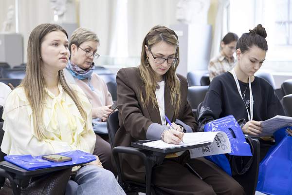 Участники Всероссийского конкурса познакомились с РГГУ в рамках Дня открытых дверей