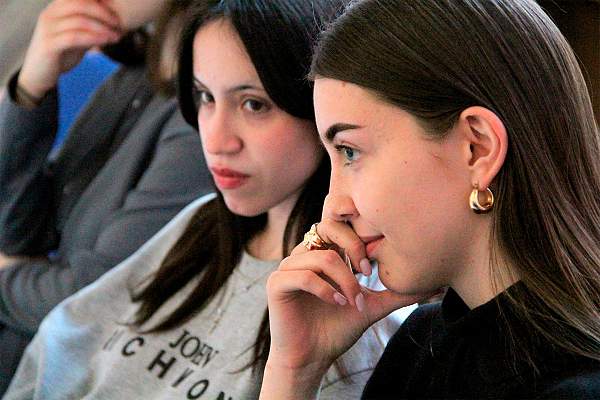 В РГГУ состоялась беседа на тему «Возможно ли доказать бытие Бога?»