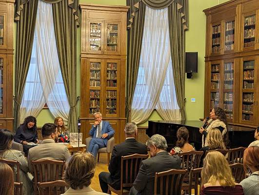 Участие РГГУ в презентации романа доминиканской писательницы Арелис Домингес