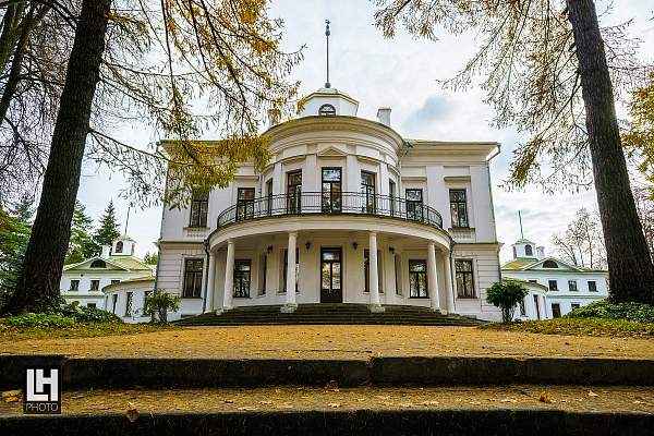 Студентка Гуманитарного колледжа одержала победу на всероссийском конкурсе «Наследие выдающихся предпринимателей России»