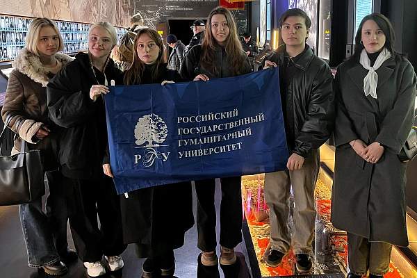 Студсовет общежития РГГУ на экскурсии в парке «Патриот»