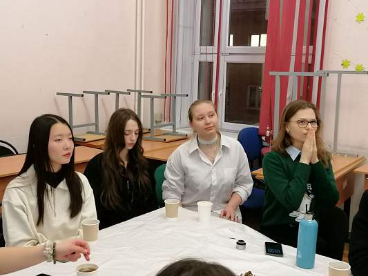 РГГУ состоялась беседа на тему «Вера и творчество: христианские смыслы в современной поэзии» 