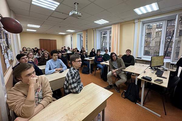 «Разговоры о важном» в Предуниверсарии РГГУ