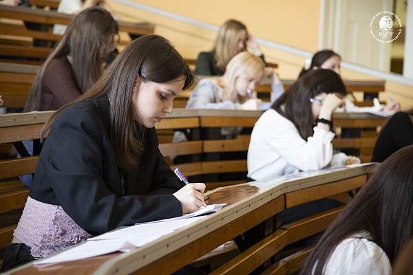 В РГГУ прошла Всероссийская олимпиада по корейскому языку