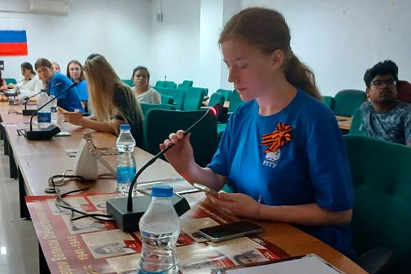 «Наводя мосты между историями: взгляд Индии и России на Вторую мировую войну»