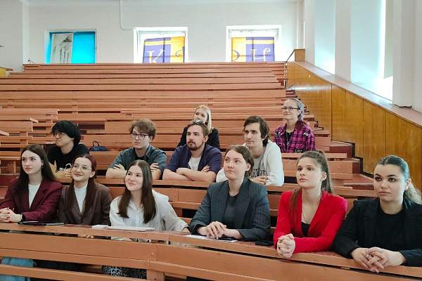 В РГГУ обсудили различные аспекты темы наркотической зависимости