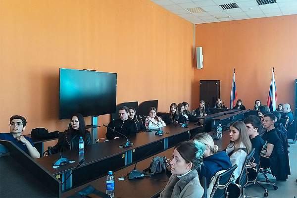 Студенты Института правоведения приняли участие в работе дискуссионной площадки «Конфликты интересов и коррупционные риски в коммерческой организации (с разбором практических ситуаций)»