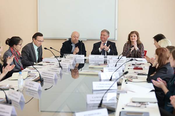 Студенты РГГУ на конкурсе научных работ по москвоведению