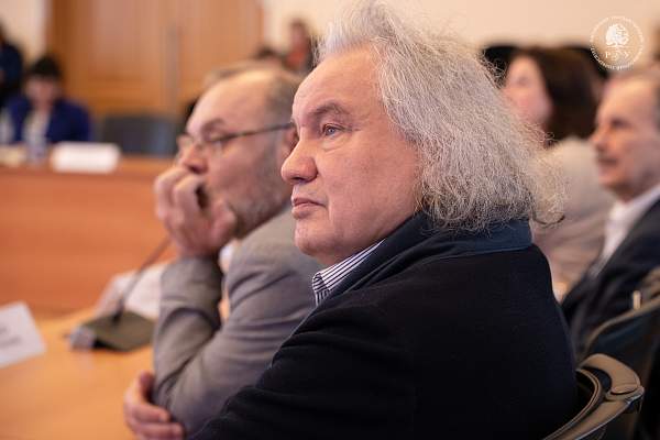 ИИ в образовании: между прорывом и риском