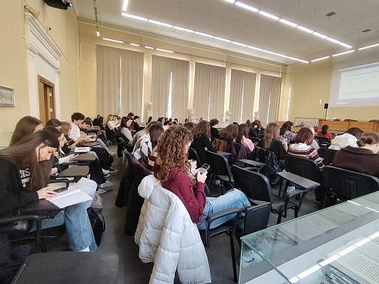 В РГГУ прошла лекция-презентация «Легендарные отечественные бренды как часть историко-культурного наследия»
