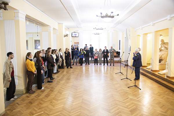 В РГГУ открылась выставка «#Новотроицк меняется: энергия города в кадре»