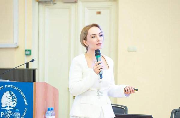 Личный бренд руководителя: как управлять цифровым профилем и репутацией