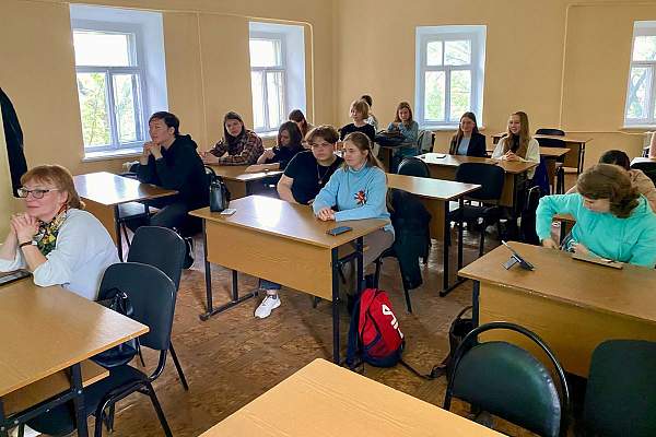 Кураторский час ко Дню Победы