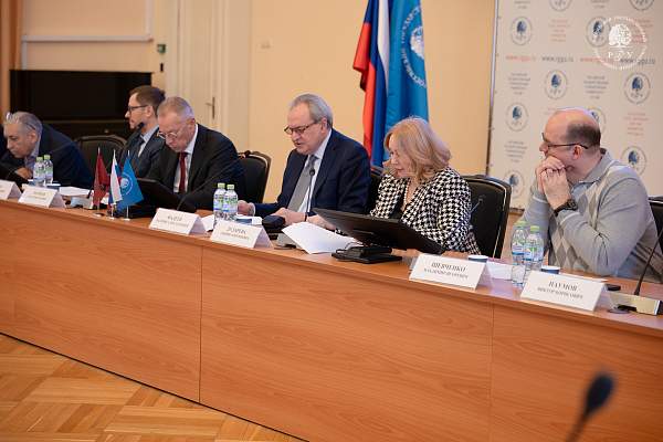 ИИ в образовании: между прорывом и риском