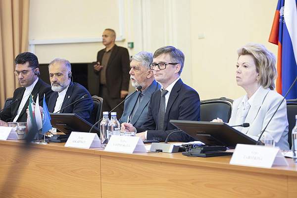 В РГГУ обсудили роль культуры в российско-иранском взаимодействии