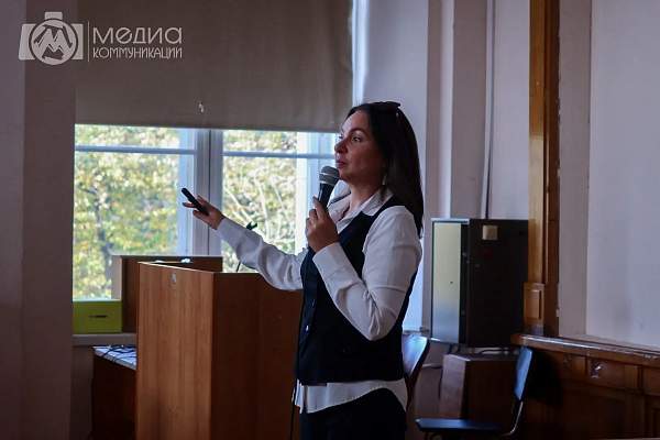 С места — в карьеру: факультет медиакоммуникаций планирует практики с первого курса