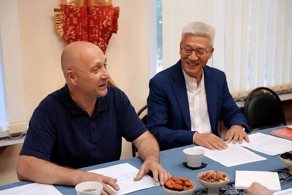 В Институте Конфуция РГГУ обсудили развитие международного культурно-образовательного проекта «Культурная визитка»