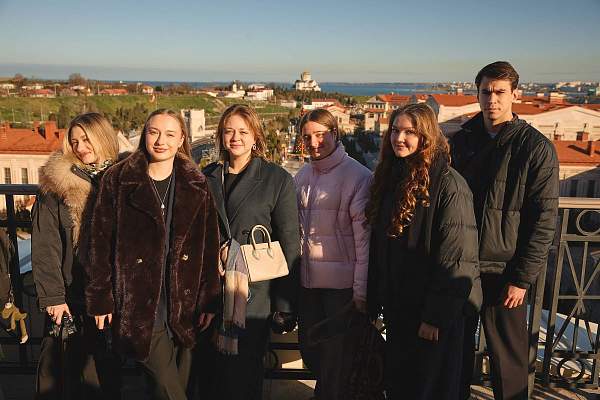 Делегация РГГУ приняла участие в пилотной смене проекта «Родная гавань»