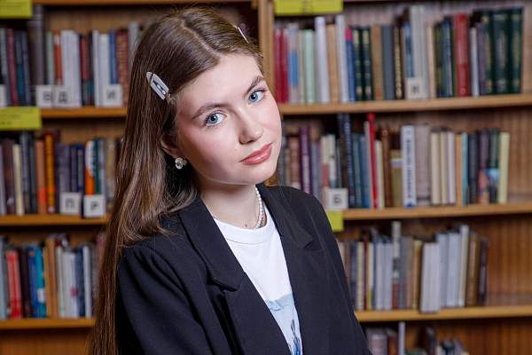 Шесть выпускниц Предуниверсария РГГУ получили 100 баллов по ЕГЭ по литературе как профильному предмету