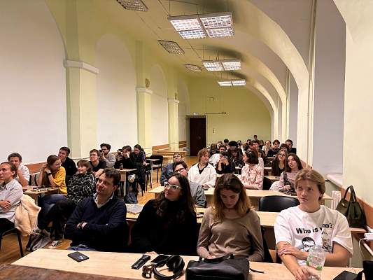 Студенты РГГУ обсудили итоги новгородской археологической практики 2026 года