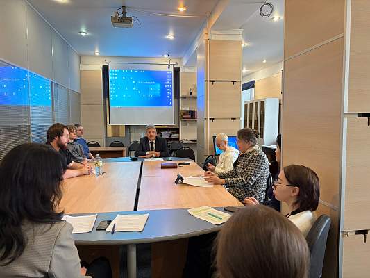 Компаративистика как ключ к пониманию истории: итоги научного семинара в РГГУ