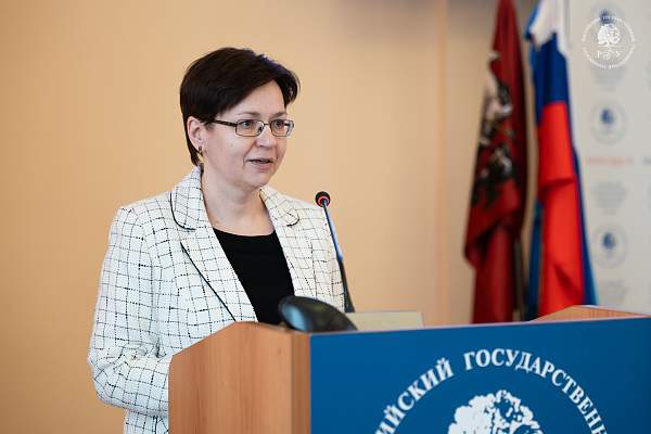 Екатерина Болтунова успешно защитила докторскую диссертацию 