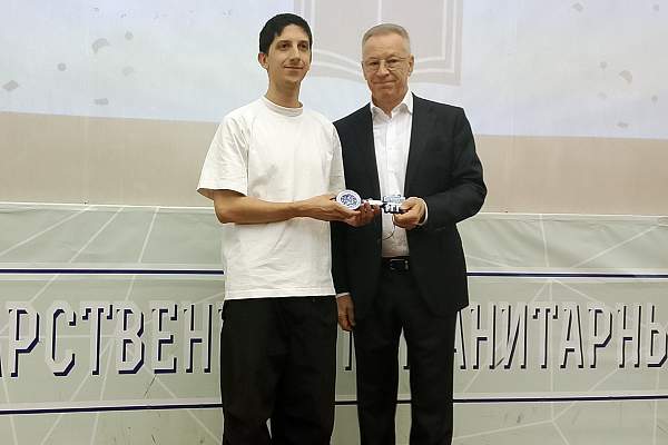 Поздравляем выпускников ИИНТБ с окончанием обучения!