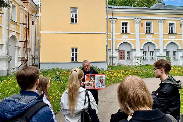 Студенты РГГУ в Российском государственном военно-историческом архиве