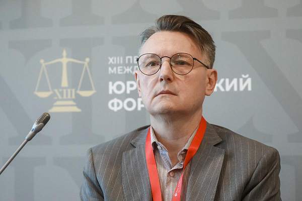 Конвергенция права: противостояние глобализации и традиций