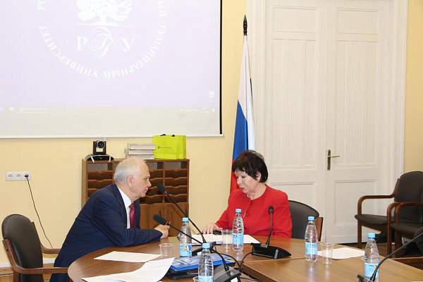 В РГГУ обсудили перспективы российско-арабского сотрудничества