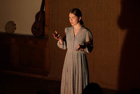 В преддверии 9 Мая в РГГУ прошёл «Вечер памяти»: голоса искусства, опалённого войной